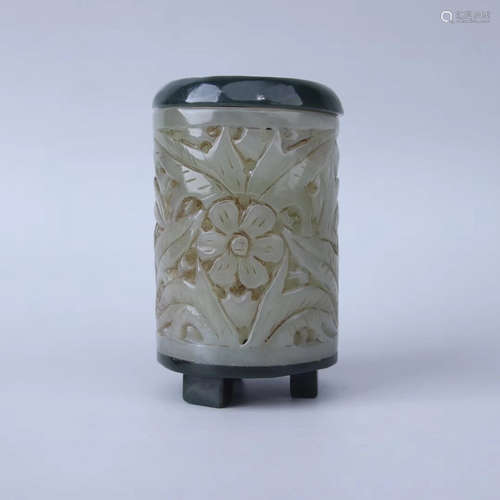 A HETIAN JADE CARVED DECORATION