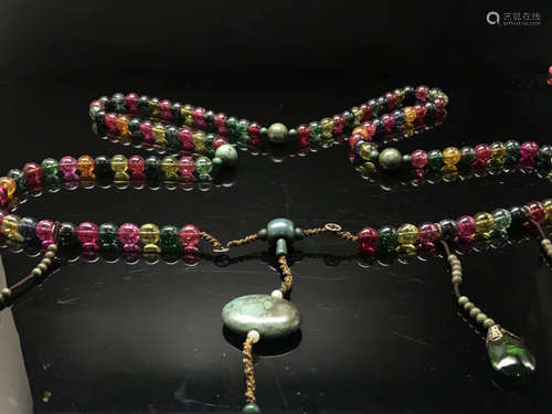 A TOURMALINE NECKLACE