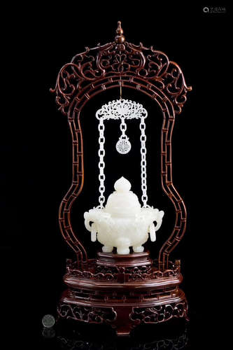 A HETIAN JADE ORNAMENT