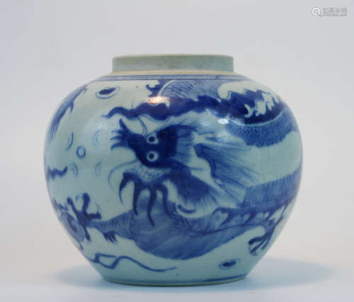 A BLUE AND WHITE DRAGON JAR