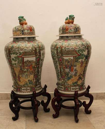 Pair of Cantonese Familie Verte Guardian Vases