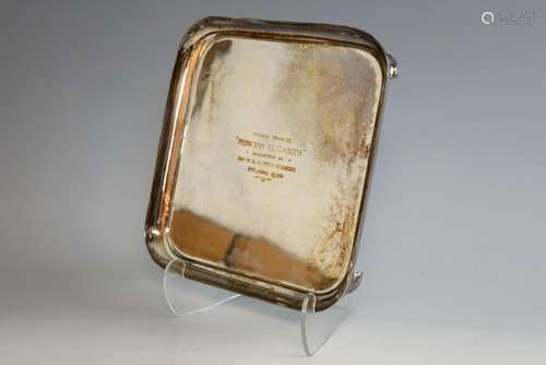 George V silver square salver with rounded corners