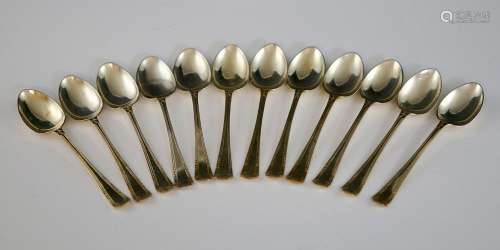 Set of twelve George V silver coffee spoons with e