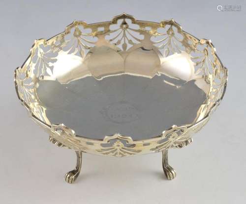 George V silver circular dish with pierced border