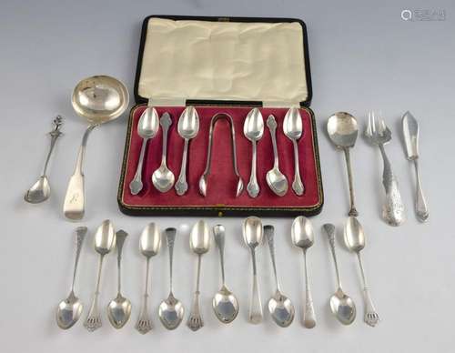 Set of six George V silver teaspoons and sugar ton