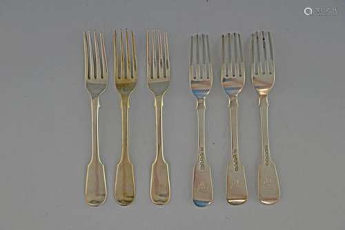 Set of six Victorian silver fiddle pattern dessert