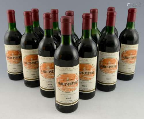 12 bottles of Chateau Haut-Pietat 1969 vintage Bor