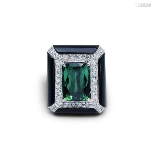 18K白金镶嵌钻石黑玛瑙顶级绿碧玺戒指