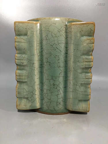 A GUAN KILN GREEN GLAZED CONG DESIGN VASE