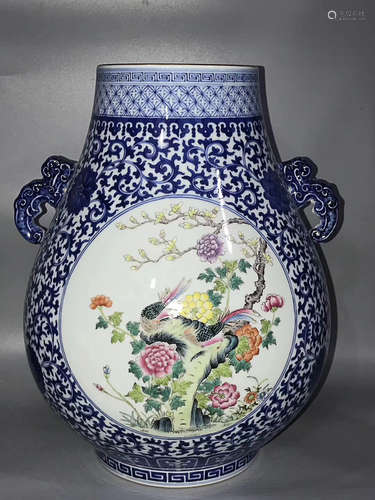 A BLUE & WHITE FAMILLE ROSE  FLORAL& BIRD PATTERN VASE