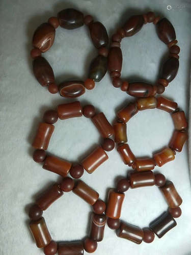 SIX STRINGS OF AGATE BRACELETS