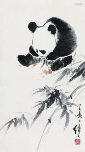 刘继卣（1918～1983） 1977年作   熊猫 立轴 纸本设色