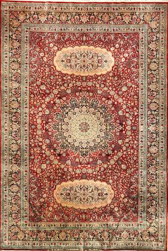 Fine Chinese Silk Hereke Rug,