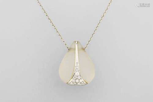 18 kt gold designer pendant with brilliants