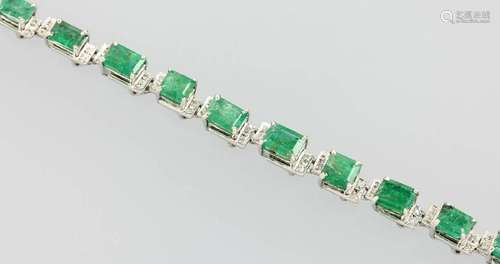 14 kt gold bracelet with emeralds and brilliants