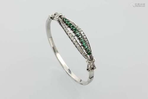 18 kt gold bangle with emeralds and brilliants