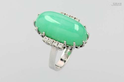 14 kt gold ring with chrysoprase and brilliants