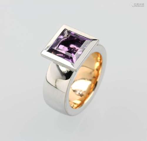 18 kt gold NOOR ring with amethyst