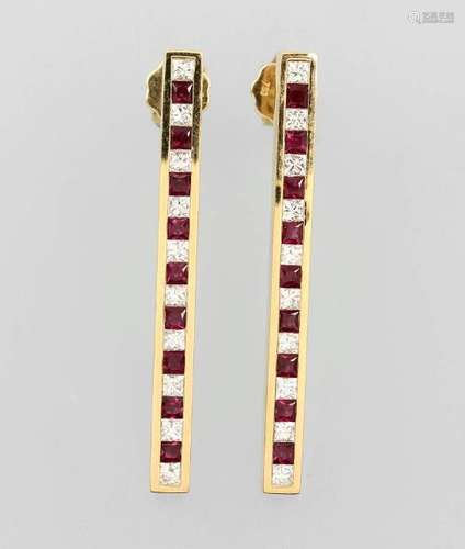 Pair of 18 kt gold earrings with rubies and diamonds