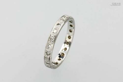 14 kt gold memoryring with diamonds