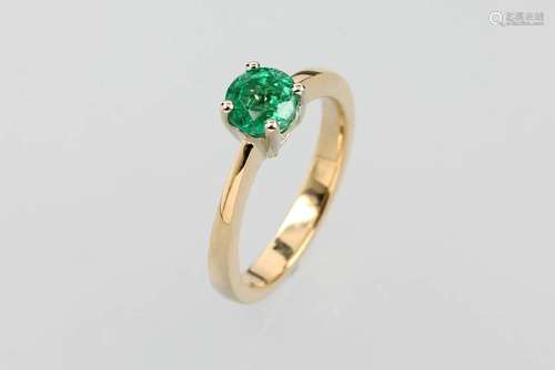 18 kt gold ring with emerald