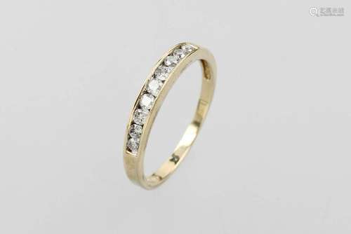 14 kt gold ring with brilliants