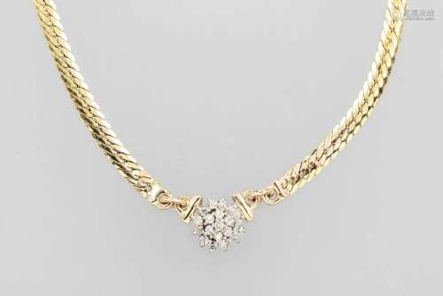 14 kt gold necklace with diamonds