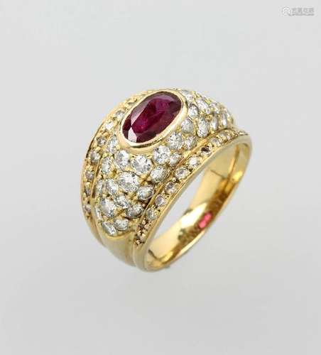 18 kt gold ring with ruby and brilliants