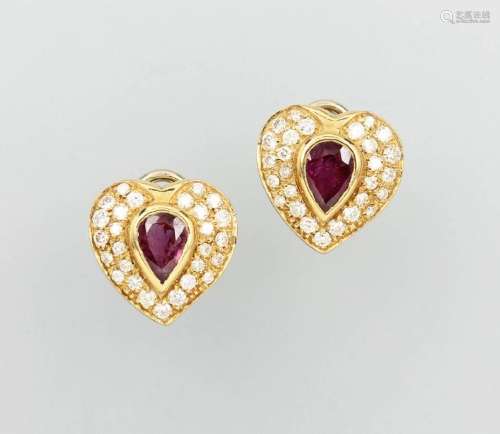 Pair of 18 kt gold earrings with rubies and brilliants