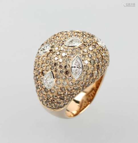 18 kt gold LEO WITTWER ring with diamonds