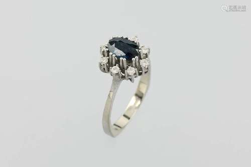 14 kt gold blossom ring with diamonds and sapphire