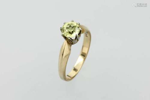 18 kt gold ring with peridot