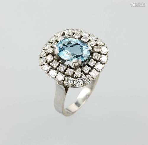 18 kt gold ring with aquamarine and diamonds