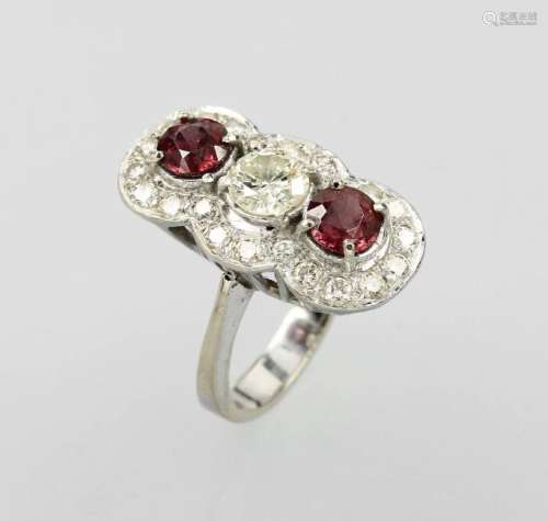 18 kt gold ring with garnets and brilliants