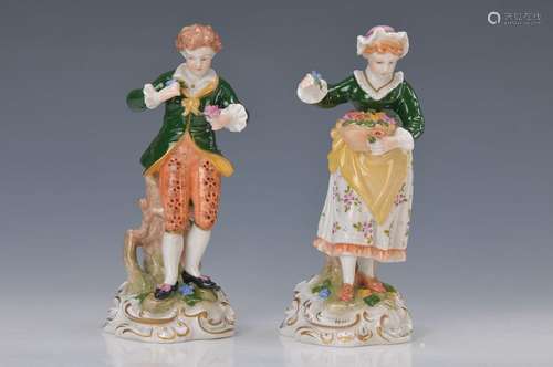 pair of figurines