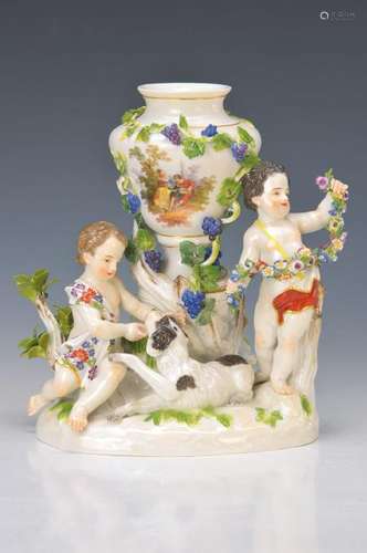 vase with cupids/Centrepiece