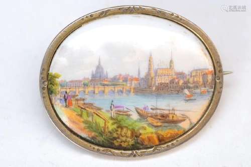 Oval brooch/miniature painting