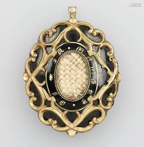 Pendant with enamel and hairinlay, England approx.