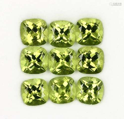 9 loose peridots