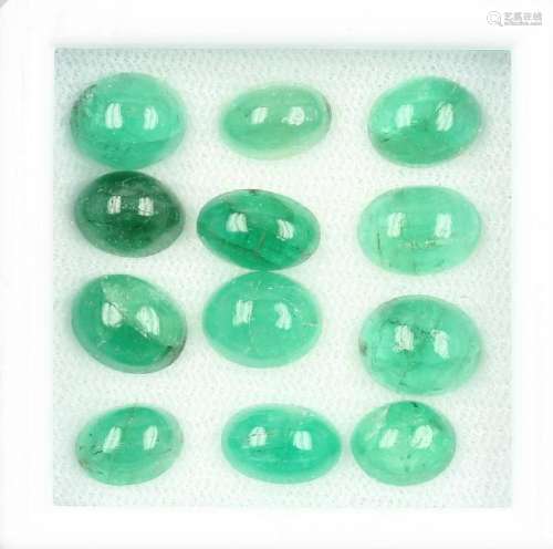 Lot 12 loose emeralds