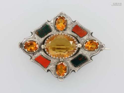 Brooch so-called People-jewelry, Scotland approx. 1900