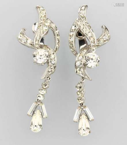 Pair of earrings with rhine stones