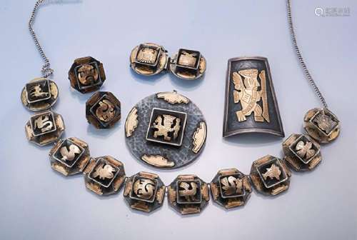 Jewelry set in aztec style, Peru 1930s