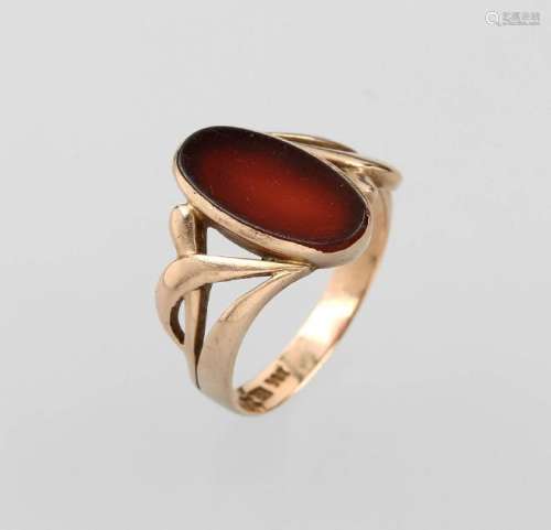 14 kt gold Art-Nouveau-ring with carnelian