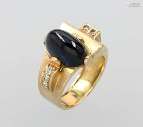 14 kt gold ring with sapphire and diamonds