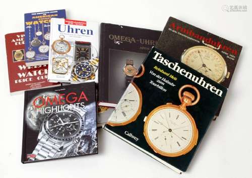 Set of 8 specialized watch books