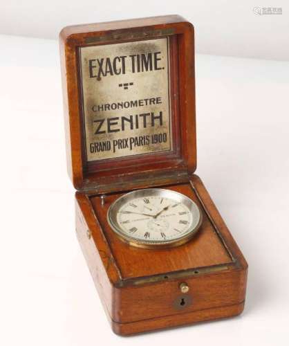 ZENITH observation chronometer in original wooden box
