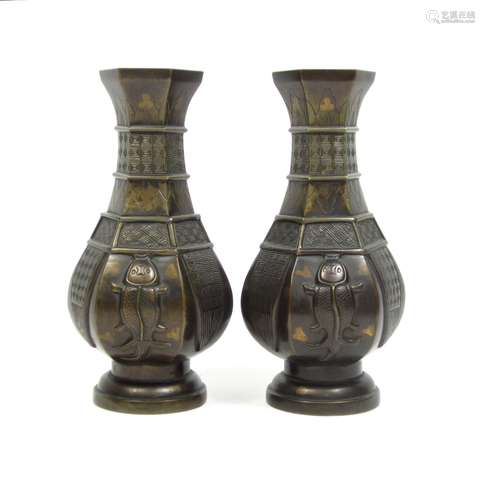 A pair of gold-splash bronze vase