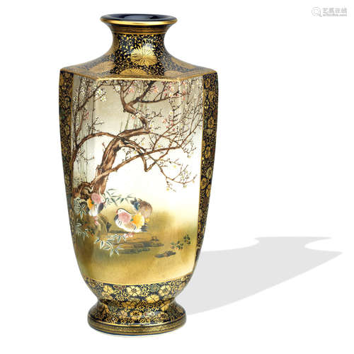 By Kinkozan, Meiji era A large Satsuma vase