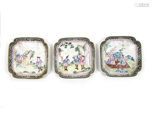 18th century Three Canton enamel spoon trays